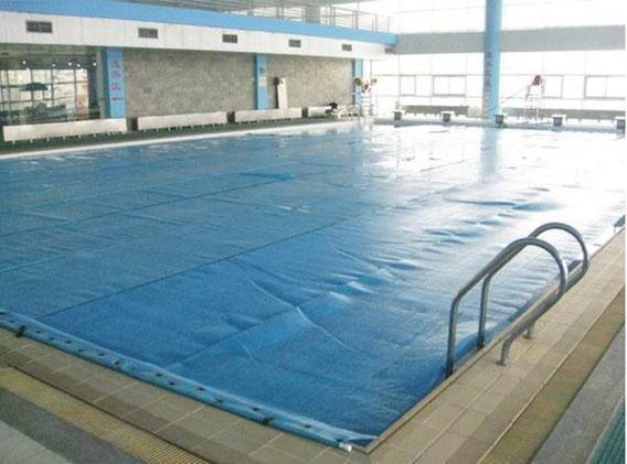 Bagaimana agar air kolam renang tetap hangat di musim dingin?